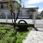 Mama Machi Korinós