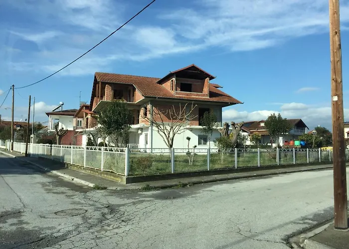 Mama Machi Nyaraló *