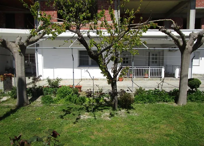 Nyaraló Mama Machi Korinósz