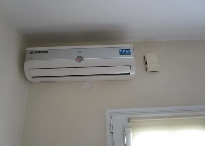 Mama Machi Nyaraló *